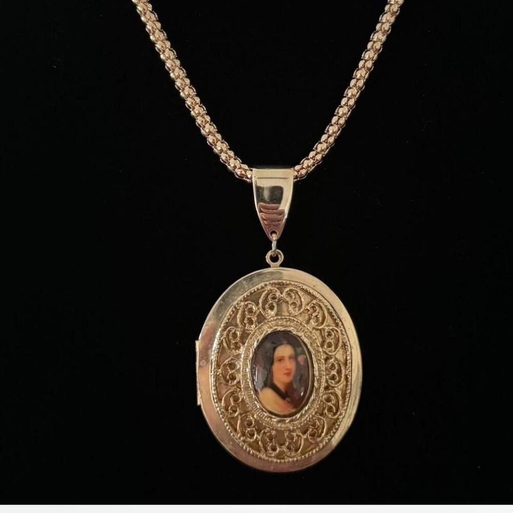 Vintage Locket Necklace